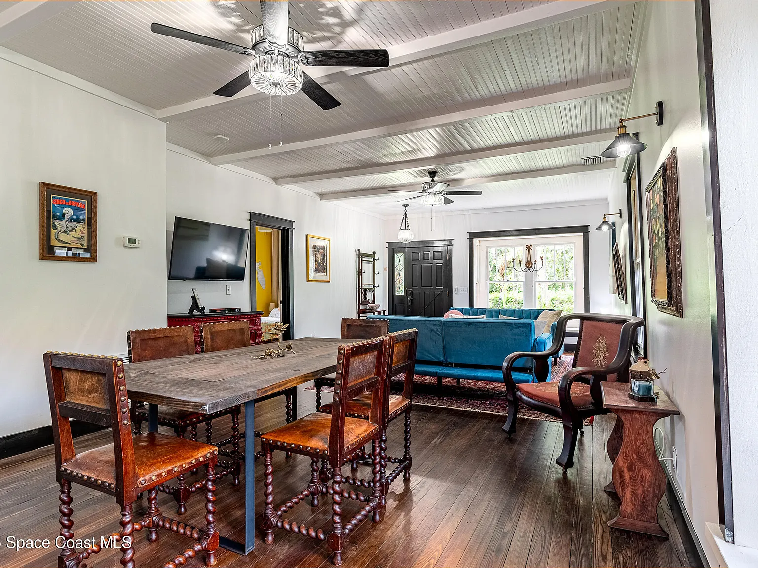 3 bed, 2.0 bath, 1476 sqft, $2,900 — Photo 3