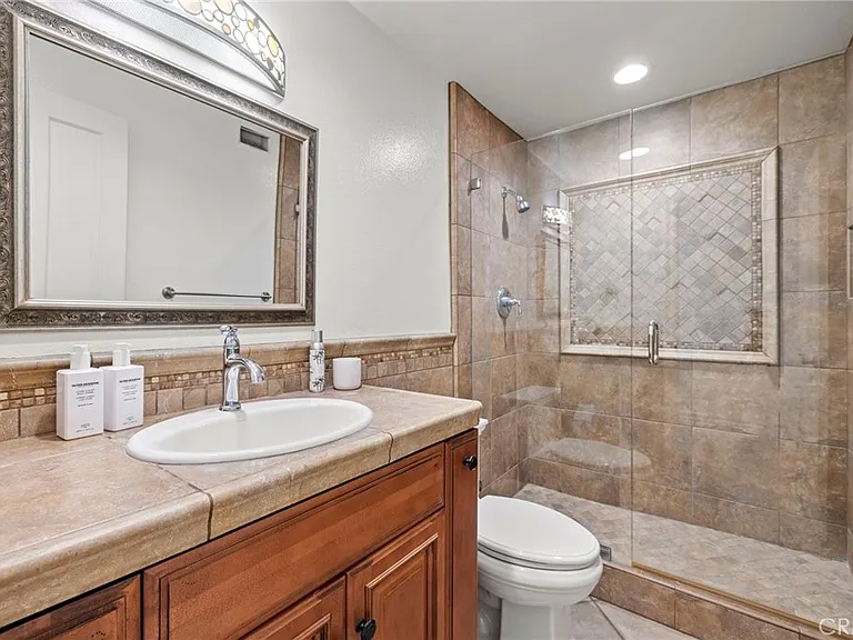 26 Mission Bay Dr — Photo 12