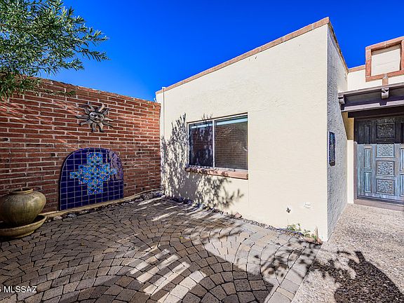 4th image of 6211 N Calle Minera