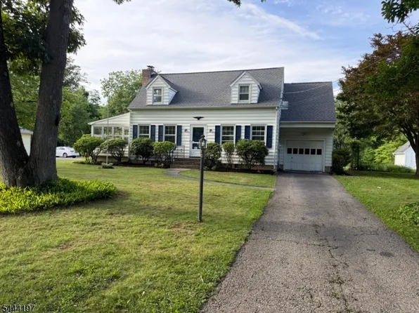 4 GORDON RD, Roxbury Twp., NJ 07885