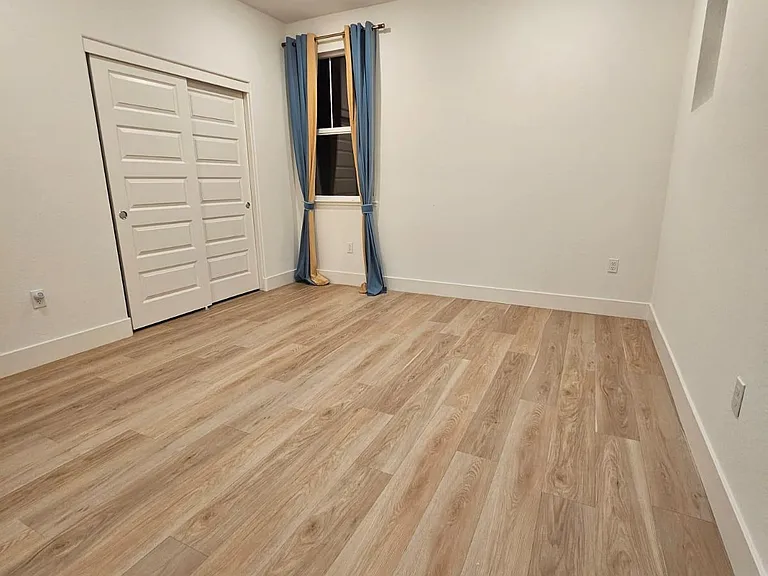 17584 Capricorn Ct — Photo 30