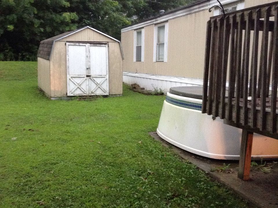 1st image of 7 Woodmoor Ct