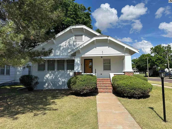 401 S Mound St, Pratt, KS 67124