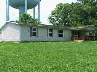 3335 Coveyville Rd, Heltonville, IN 47421