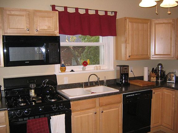 Kitchen; can't see pantry but it's there.