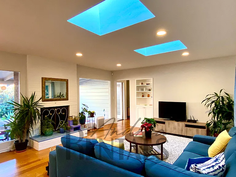 3239 Sylvan Ave — Photo 1
