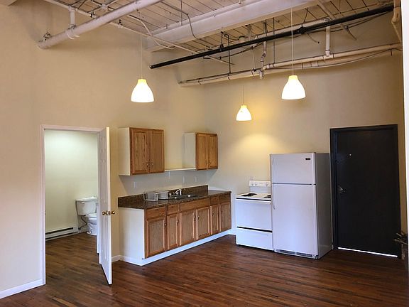 2nd image of 1417 Kemper St #336