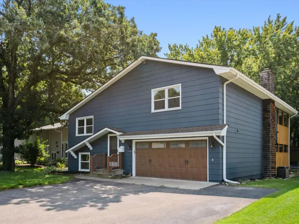 6935 Winsdale St N, Minneapolis, MN 55427