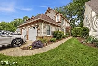 1st image of 1016 Winged Foot Ct #B
