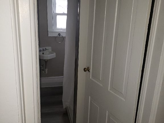 5th image of 730.5 Humboldt Ave