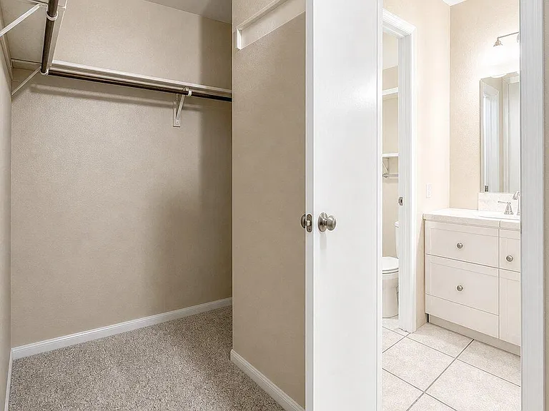 1105 Green Meadow Dr — Photo 16