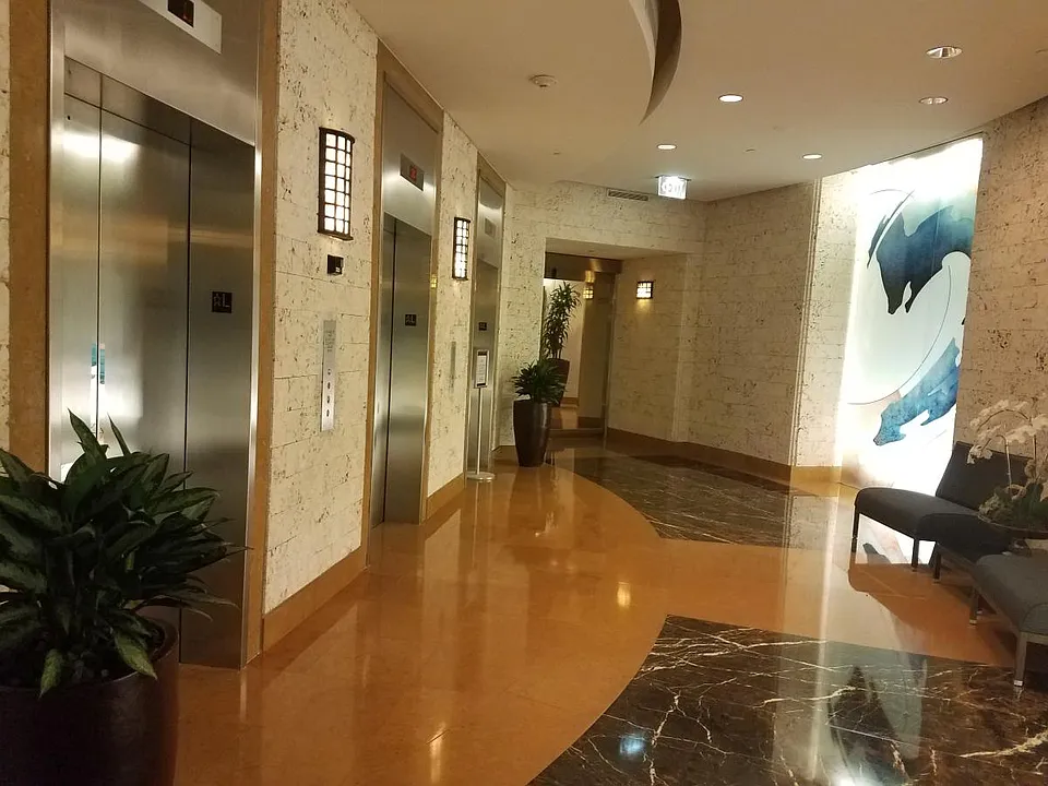 801 Brickell Key Blvd #905