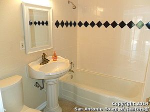 5th image of 1019 Shadwell Dr