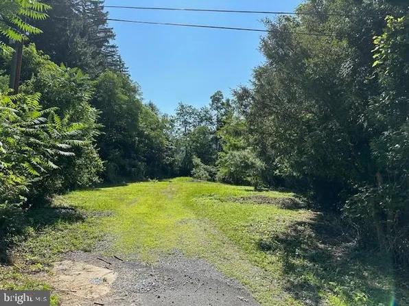 230 Cambria St, Tyrone, PA 16686