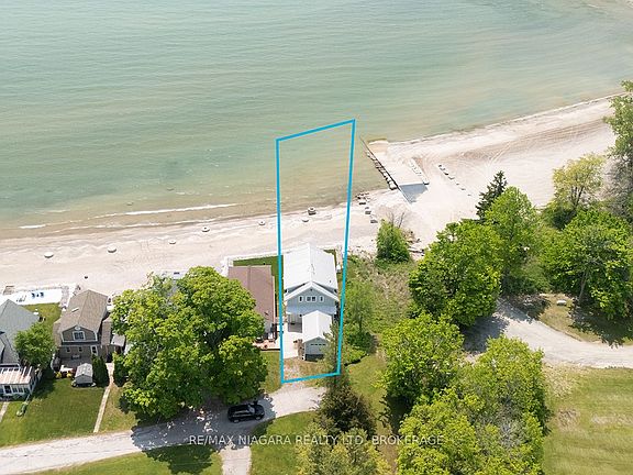 3rd image of 12895 Old Lakeshore Rd W