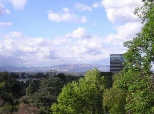 15183 Encanto Dr, Sherman Oaks, CA 91403
