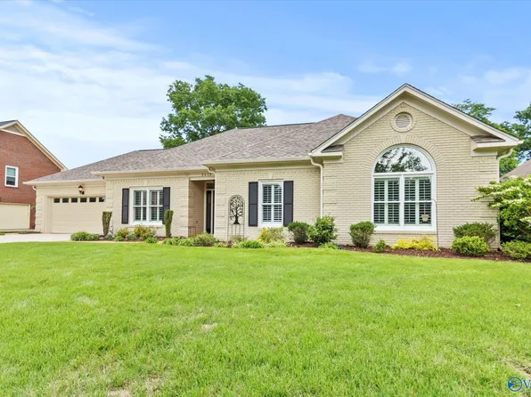 2613 Elderdale Dr SE, Owens Cross Roads, AL 35763