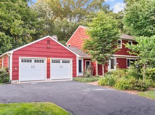 271 Argyle Rd, Orange, CT 06477