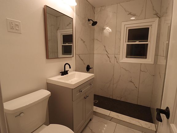 4th image of 455 W Park Ave Floor 2