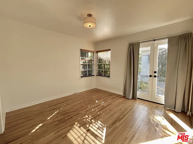 8011 Stewart Ave — Photo 20