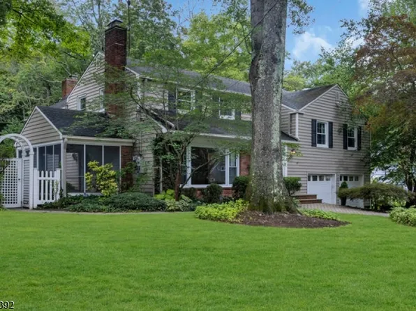 23 Lenape Trail, Chatham Twp., NJ 07928