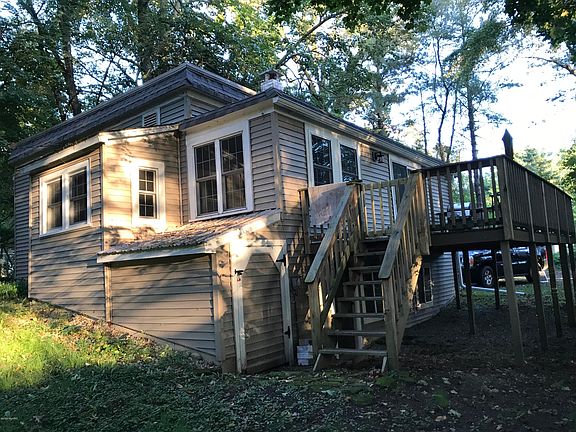 2nd image of 127 Hazen St