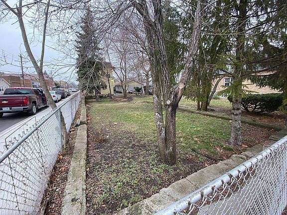 2nd image of 1212 W 149th St