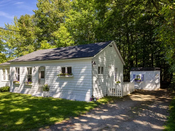 17 John Street, Camden, ME 04843