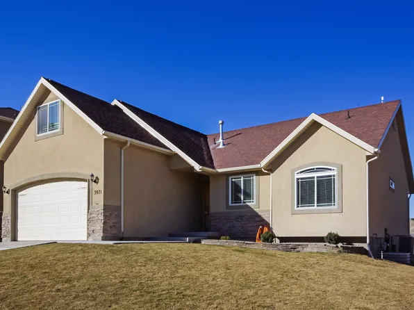 3971 E Comanche St, Eagle Mountain, UT 84005