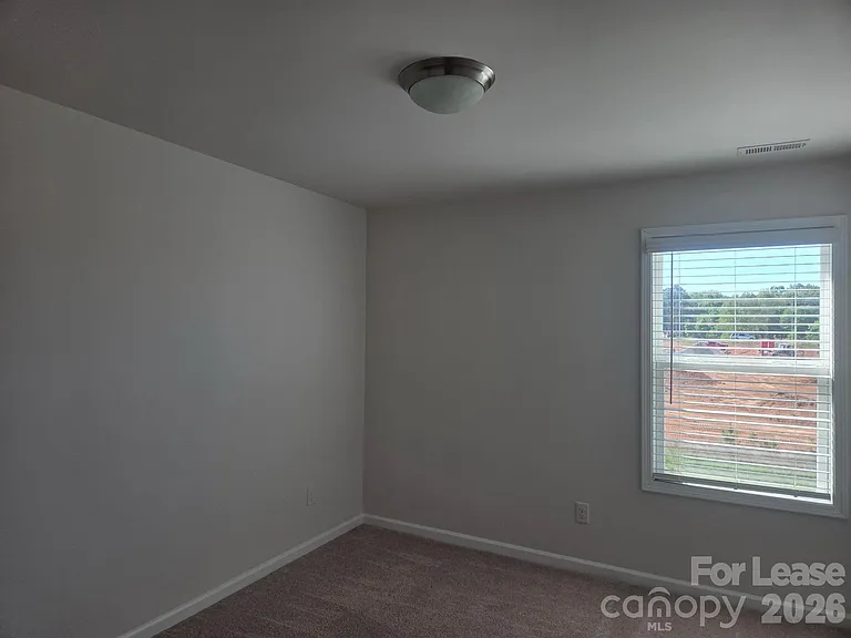8185 Sheffield Dr — Photo 13