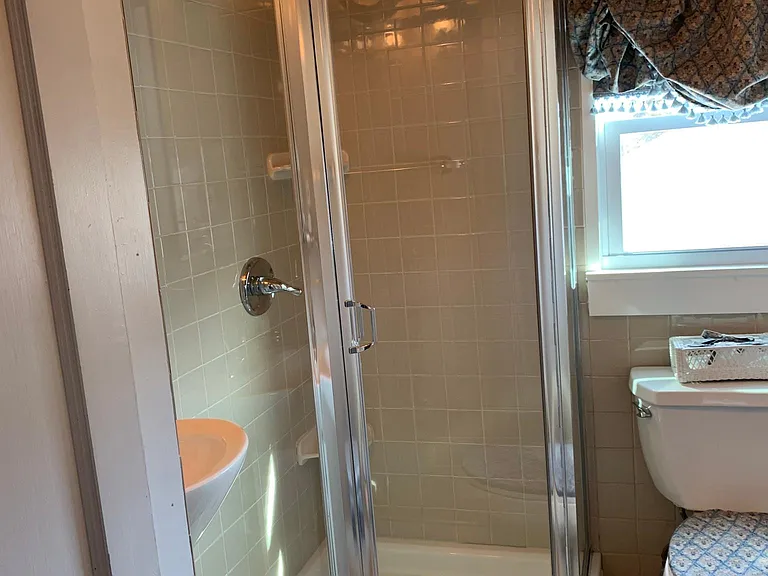 7 Kerr Ave #2 — Photo 27