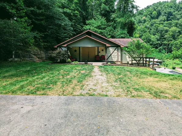 238 Shifty Ln, Clinchco, VA 24226
