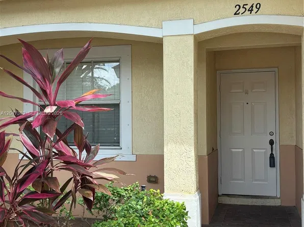 2549 SW 83rd Ter #105, Hollywood, FL 33025