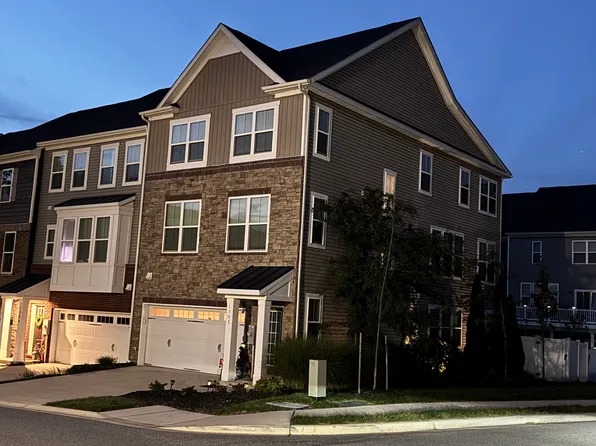 1302 Quarter Branch Rd, Crofton, MD 21114
