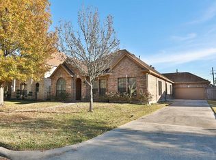 9011 Southleigh Dr, Spring, TX 77379