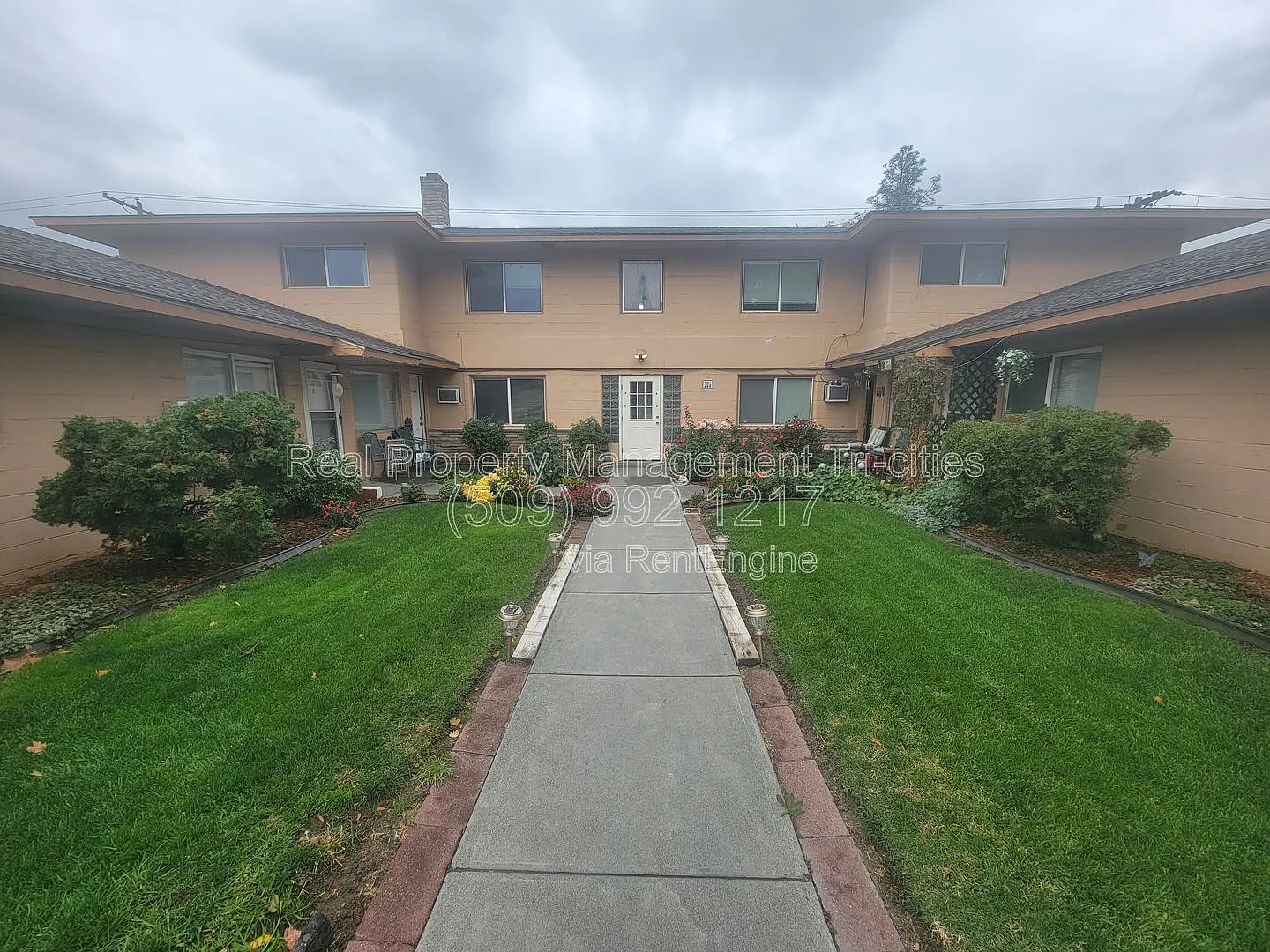 2 bed, 2.0 bath, 960 sqft, $1,095 — Photo 1