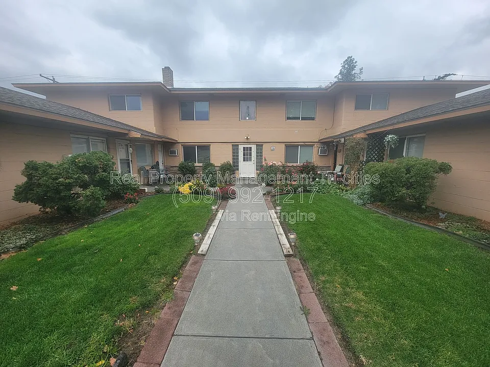 1101 W Margaret St #H