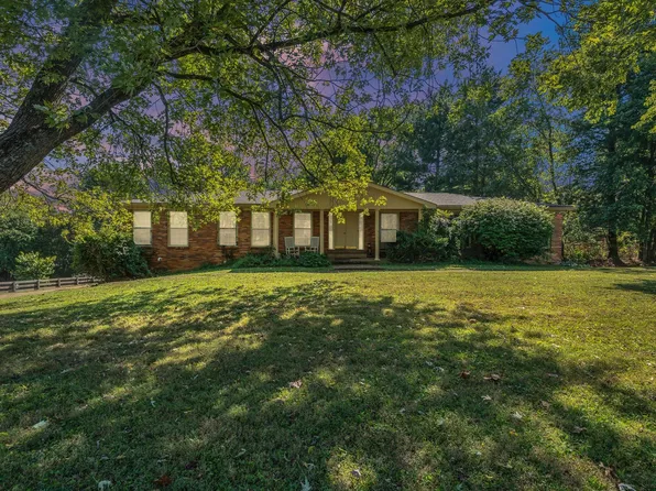 553 Saint Paul Dr, Hermitage, TN 37076