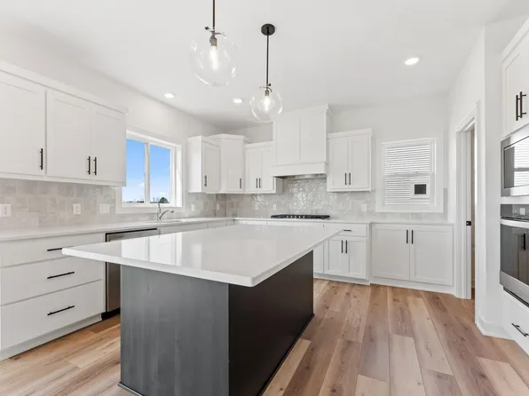 1280 Ardcurra Row, Rosemount, MN 55068