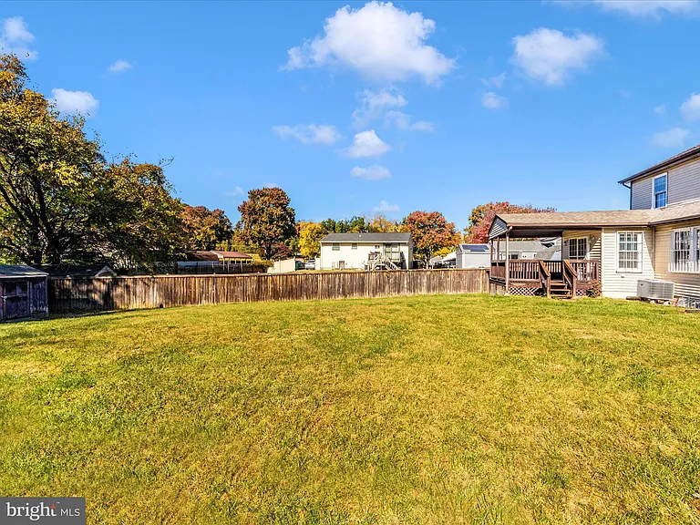 408 Willow Hill Ct — Photo 27