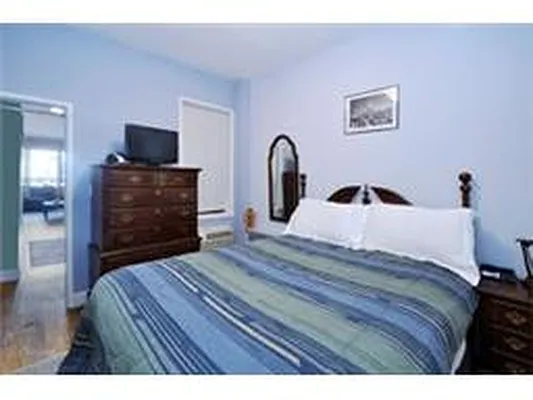 Rented by Douglas Elliman | media 25