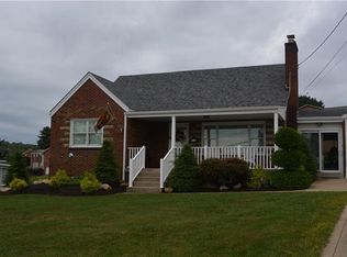 545 Gladden Rd, Canonsburg, PA 15317