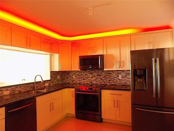 4th image of 4940 Apt. #109 E E Sabal Palm #109