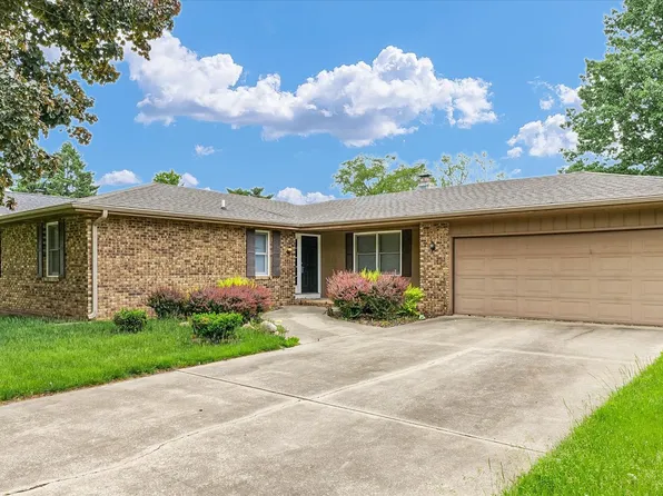 2304 Galen Dr, Champaign, IL 61821