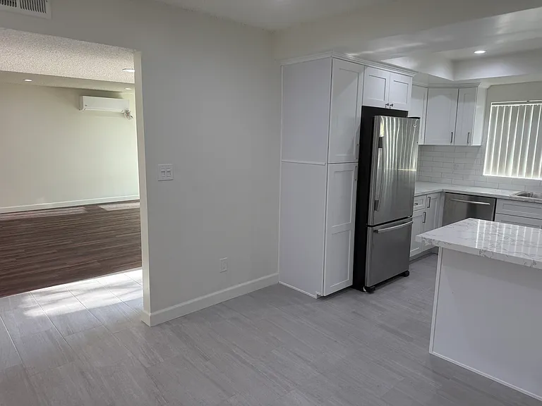 1320 S Del Mar Ave — Photo 8