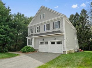 28 McIntosh Dr, Stow, MA 01775