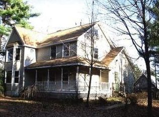 14 Robinson Rd, Brookfield, NH 03872