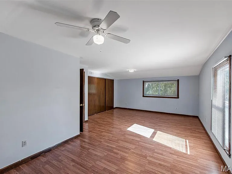 3319 Eminence Blvd — Photo 27