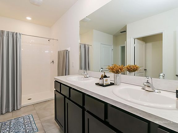 5th image of 7545 Cypress Walk Dr