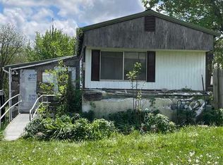 809 Locust St, Columbus Junction, IA 52738